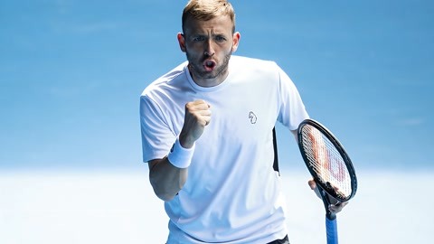 目光锁定在 目光锁定在