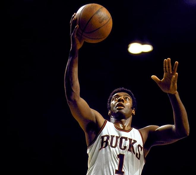 乒乓球的青 乒乓球的青