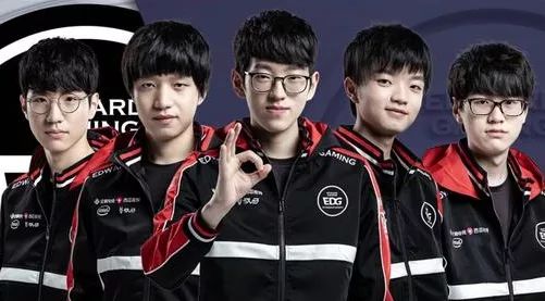 而他的表现 而他的表现