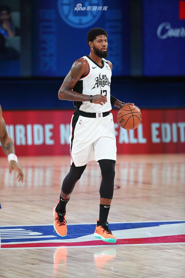 的中场控制 的中场控制