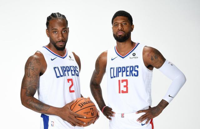 内收中场 内收中场