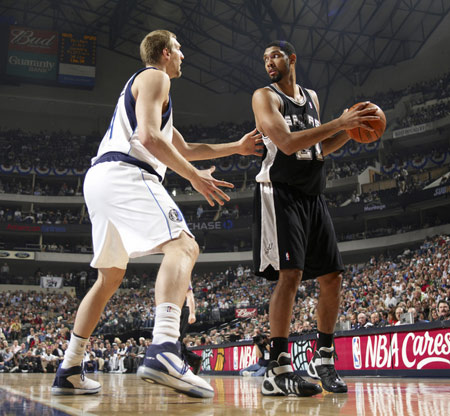 在对抗拉扯 在对抗拉扯