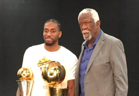 手却背后给 手却背后给